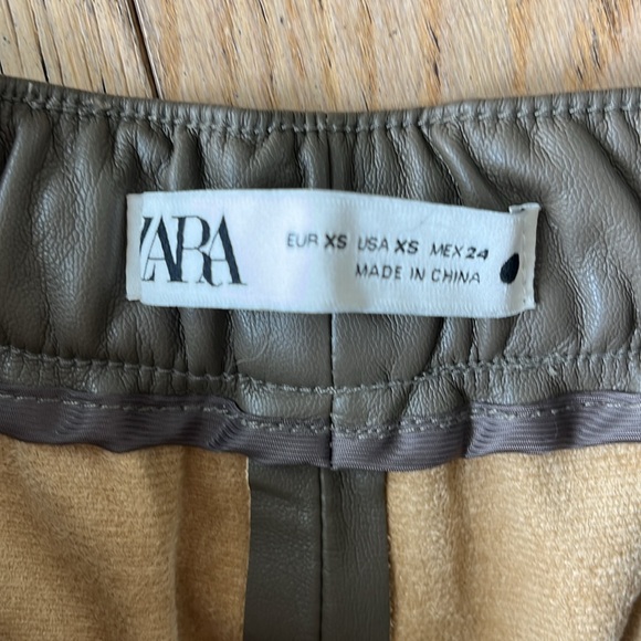 ZARA Faux Leather Pants - Picture 4 of 5